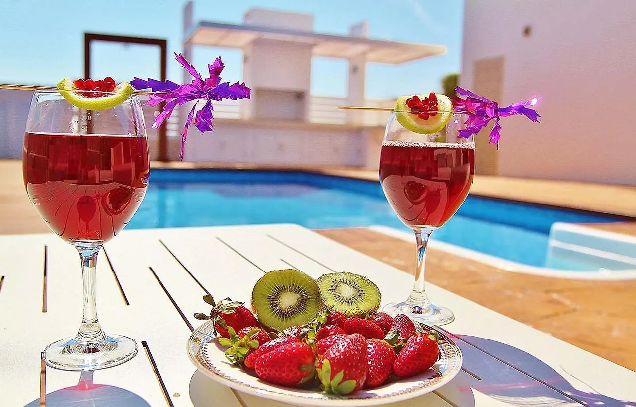 Velomar Villa Паралимни