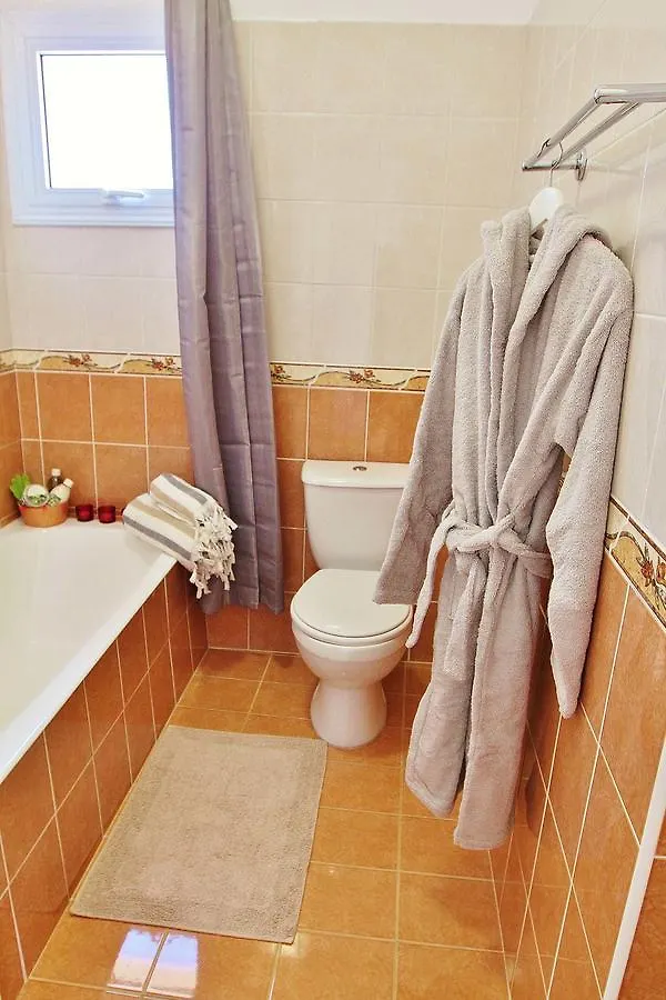 Velomar Villa Paralimni