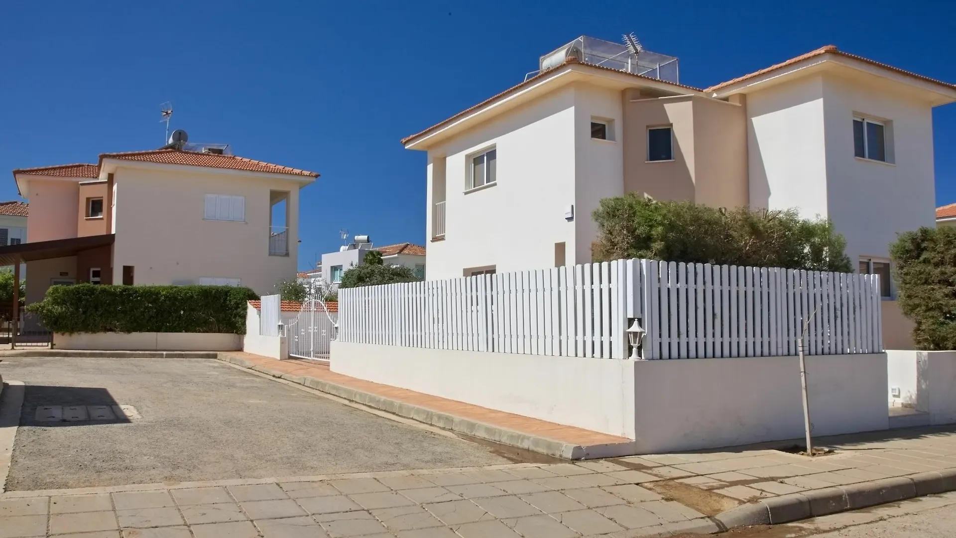 Velomar Villa Paralimni